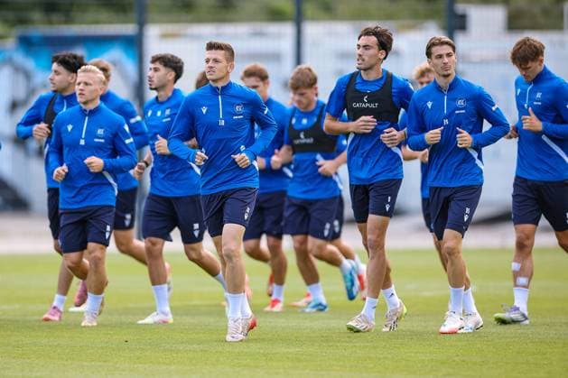 02 09 2025, Football, Training Karlsruher SC, 2 Fußball Bundesliga, Training ground at BBBank Wildpark Stadion Karlsruhe, Season 2025 2026 Marvin Wanitzek KSC 10 Roko Simic KSC 09 Robert Geller KSC 35 during running training Baden Württemberg Germany
