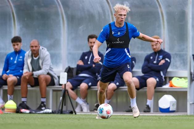 02 09 2025, Football, Training Karlsruher SC, 2 Fußball Bundesliga, Training ground at BBBank Wildpark Stadion Karlsruhe, Season 2025 2026 Leon Opitz KSC 17 Baden Württemberg Germany