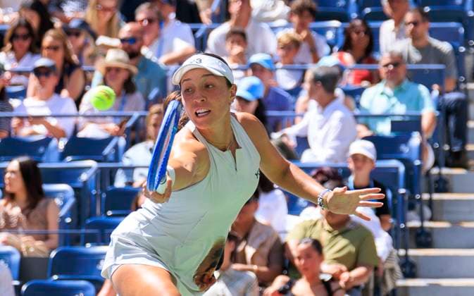 September 2, 2025, Flushing Meadows, New York, USA: Jessica Pegula hits a backhand return during a match against Barbora Krejcikova on Day 10 of the 2025 US Open at USTA Billie Jean King National Tennis Center on Tuesday September 2, 2025 in the Flushing neighborhood of the Queens borough of New York City. JAVIER ROJAS PI Flushing Meadows USA - ZUMAp124 20250902_zaa_p124_019 Copyright: xJavierxRojasx