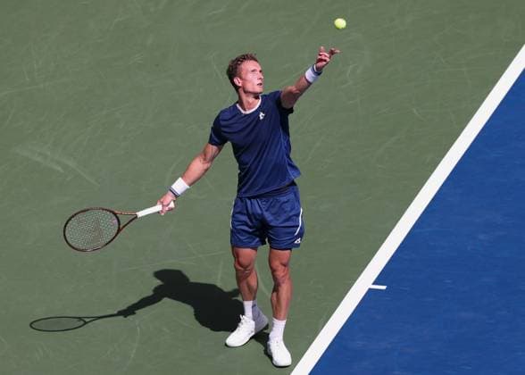 Jiri Lehecka CZE , from above, US Open Championships 2023, USTA Billie Jean King National Tennis Center, Flushing Meadows, New York, USA Copyright: xJuergenxHasenkopfx