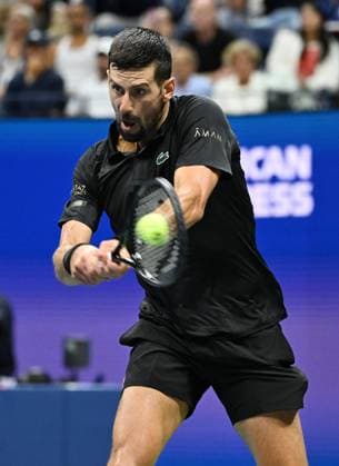 Novak Djokovic ofplays Taylor Fritz during the Quarterfinals on Arthur Ashe Stadium on day 10 at the 2025 US Open Tennis Championship at the USTA Billie Jean King National Tennis Center in New York City on Tuesday, September 2, 2025.  NYP20250902301 LARRYxMARANO