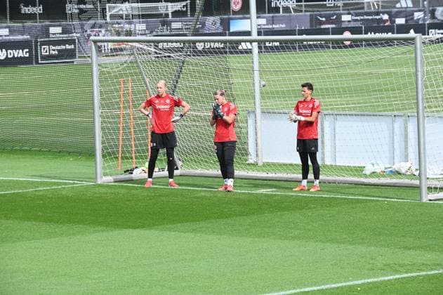 03 09 2025 xhpx Dreieich, Frankfurt am Main Women Eintracht Frankfurt Training Women Bundesliga Season 2025 2026 Goalkeeper training Goalkeeper Janne Krumme 21, Eintracht Frankfurt Women , Goalkeeper Lea Paulick 18, Eintracht Frankfurt Women , Goalkeeper Lina Altenburg 12, Eintracht Frankfurt Women