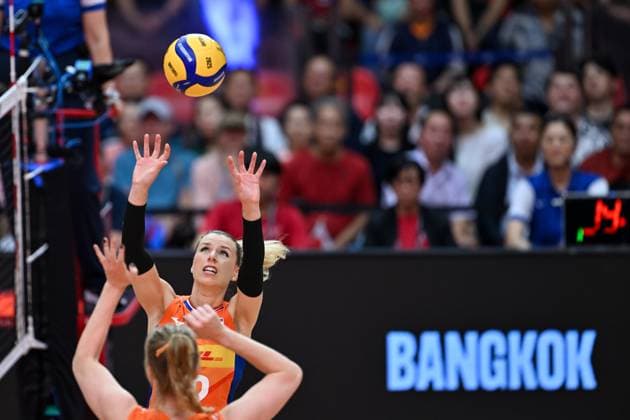 Netherlands v Japan - FIVB Women’s World Volleyball Championship BANGKOK, THAILAND - SEPTEMBER 3: Britt Bongaerts (rear) of Netherlands in action during the FIVB Women’s World Volleyball Championship quarter-final match between Netherlands and Japan at Huamark Indoor Stadium in Bangkok, Thailand, on September 3, 2025. Mustafa Hatipoglu Anadolu Bangkok Thailand. Editorial use only. Please get in touch for any other usage.  Copyright: x2025xAnadoluxMustafaxHatipoglux