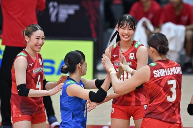 Netherlands v Japan - FIVB Women’s World Volleyball Championship BANGKOK, THAILAND - SEPTEMBER 3: Players of Japan celebrate after scoring a point during the FIVB Women’s World Volleyball Championship quarter-final match between Netherlands and Japan at Huamark Indoor Stadium in Bangkok, Thailand, on September 3, 2025. Mustafa Hatipoglu Anadolu Bangkok Thailand. Editorial use only. Please get in touch for any other usage.  Copyright: x2025xAnadoluxMustafaxHatipoglux
