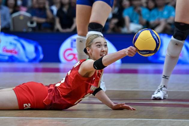 Netherlands v Japan - FIVB Women’s World Volleyball Championship BANGKOK, THAILAND - SEPTEMBER 3: Yoshino Sato (26) of Japan in action during the FIVB Women’s Volleyball World Championship, WM, Weltmeisterschaft quarterfinal match against the Netherlands at Huamark Indoor Stadium in Bangkok, Thailand, on September 3, 2025. Mustafa Hatipoglu Anadolu Banghok Thailand. Editorial use only. Please get in touch for any other usage.  Copyright: x2025xAnadoluxMustafaxHatipoglux