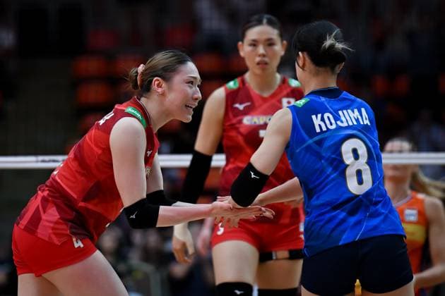 Netherlands v Japan - FIVB Women’s World Volleyball Championship BANGKOK, THAILAND - SEPTEMBER 3: Mayu Ishikawa (L) of Japan celebrates after scoring a point during the FIVB Women’s Volleyball World Championship, WM, Weltmeisterschaft quarterfinal match against the Netherlands at Huamark Indoor Stadium in Bangkok, Thailand, on September 3, 2025. Mustafa Hatipoglu Anadolu Banghok Thailand. Editorial use only. Please get in touch for any other usage.  Copyright: x2025xAnadoluxMustafaxHatipoglux