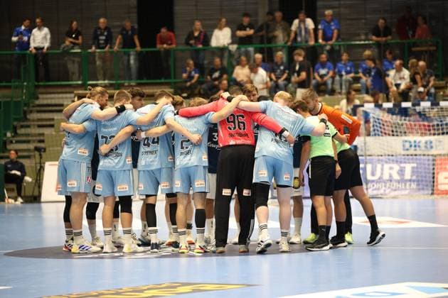 v l Kick-off circle of both teams Bergischer HC 06 vs HC Erlangen, Matchday 2, Handball, DAIKIN HBL, Season 2025 2026, 03 09 2025 Bergischer HC 06 vs HC Erlangen, Matchday 2, Handball, DAIKIN HBL, Season 2025 2026, 03 09 2025 Wuppertal Copyright: xEibner-Pressefoto ThomasxStoeckerx EP_TSR