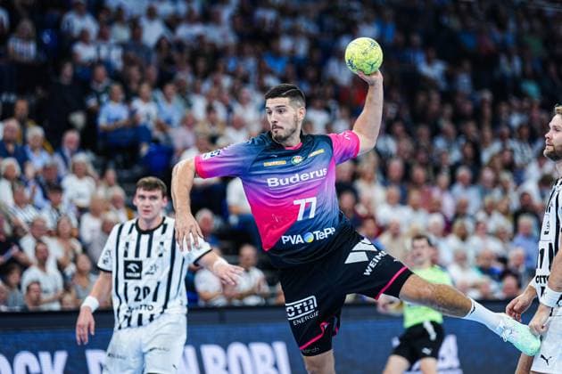 Throw Goal Stefan Cavor HSG Wetzlar, 77 GER, THW Kiel vs HSG Wetzlar, Handball, 1 Bundesliga, Matchday 2, Season 2025 2026, 03 09 2025 GER, THW Kiel vs HSG Wetzlar, Handball, 1 Bundesliga, Matchday 2, Season 2025 2026, 03 09 2025 Kiel Copyright: xEibner-Pressefoto MarcelxvonxFehrnx EP_MFN