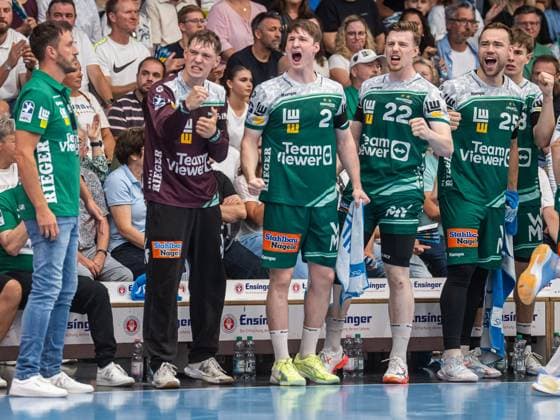 Julian Buchele Frisch Auf Goeppingen, 01 , Oskar Neudeck Frisch Auf Goeppingen, 02 , Erik Persson Frisch Auf Goeppingen, 22 and Ludvig Jurmala Astroem Frisch Auf Goeppingen, 25 celebrate after a save by Kristian Saeveras Frisch Auf Goeppingen, 12 , Frisch Auf Goeppingen vs Fuechse Berlin, Handball, 1 Bundesliga, Men, Season 2025 2026, 03 09 2025, Frisch Auf Goeppingen vs Fuechse Berlin, Handball, 1 Bundesliga, Men, Season 2025 2026, 03 09 2025 Goeppingen Copyright: xEibner-Pressefoto MichaelxSchmidx EP_MST