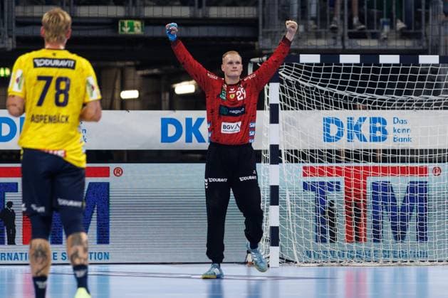 David Spaeth Rhein Neckar Loewen cheers, Rhein Neckar Loewen vs GWD Minden, Handball, DAIKIN HBL, 2 Spieltag, Saison 2025 2026, 03 09 2025 DFB regulations prohibit any use of photographs as image sequences and or quasi video Rhein Neckar Loewen vs GWD Minden, Handball, DAIKIN HBL, 2 Spieltag, Saison 2025 2026, 03 09 2025 Copyright: xEibner-Pressefoto AlexanderxNeisx EP_ANS