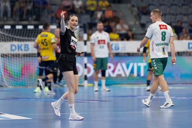 Sophia Janz, Rhein Neckar Loewen vs GWD Minden, Handball, DAIKIN HBL, 2 Spieltag, Saison 2025 2026, 03 09 2025 DFB regulations prohibit any use of photographs as image sequences and or quasi video Rhein Neckar Loewen vs GWD Minden, Handball, DAIKIN HBL, 2 Spieltag, Saison 2025 2026, 03 09 2025 Copyright: xEibner-Pressefoto AlexanderxNeisx EP_ANS
