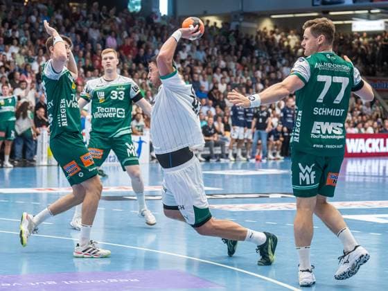 Mijajlo Marsenic Fuechse Berlin, 93 can throw uncontested at the circle, Frisch Auf Goeppingen vs Fuechse Berlin, Handball, 1 Bundesliga, Men, Season 2025 2026, 03 09 2025, Frisch Auf Goeppingen vs Fuechse Berlin, Handball, 1 Bundesliga, Men, Season 2025 2026, 03 09 2025 Goeppingen Copyright: xEibner-Pressefoto MichaelxSchmidx EP_MST