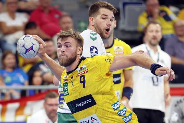 03 09 2025, xrekx, Handball Daikin HBL, Rhein Neckar Loewen GWD Minden v l Steven Plucnar Jacobson Rhein Necker Loewen DFL DFB REGULATIONS PROHIBIT ANY USE OF PHOTOGRAPHS as IMAGE SEQUENCES and or QUASI VIDEO Mannheim