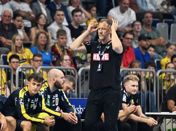 HBL Handball Bundesliga Season 2025 26 Mannheim SAP Arena 03 09 2025 Rhein Neckar Löwen rnl GWD Minden gwd Coach Maik MACHULLA Rhein Neckar Löwen HBL Handball Bundesliga
