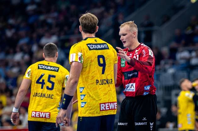 1 Handball Bundesliga, DAIKIN HBL, Rhein Neckar Löwen GWD Minden 03 09 2025 Steven Plucnar Jacobsen 9 Rhein Neckar Löwen David Späth 29, Rhein Neckar Löwen 1 Handball Bundesliga, Rhein Neckar Löwen - GWD Minden, Mannheim, SAP Arena, 03 09 2025 1 Handball Bundesliga, Rhein Neckar Löwen - GWD Minden, Mannheim, SAP Arena, 03 09 2025 Copyright: xBEAUTIFULxSPORTS Gelhardtx