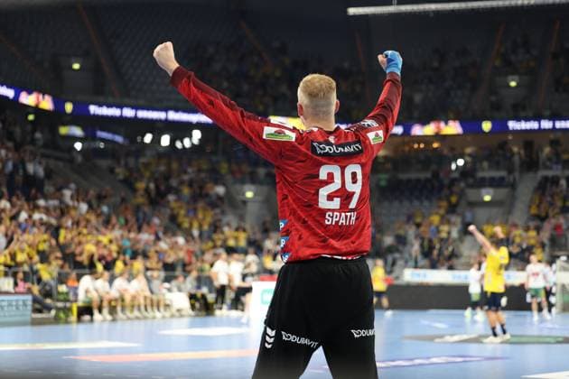 03 09 2025, xrekx, Handball Daikin HBL, Rhein Neckar Loewen GWD Minden v l David Späth Spaeth Rhein Necker Loewen DFL DFB REGULATIONS PROHIBIT ANY USE OF PHOTOGRAPHS as IMAGE SEQUENCES and or QUASI VIDEO Mannheim