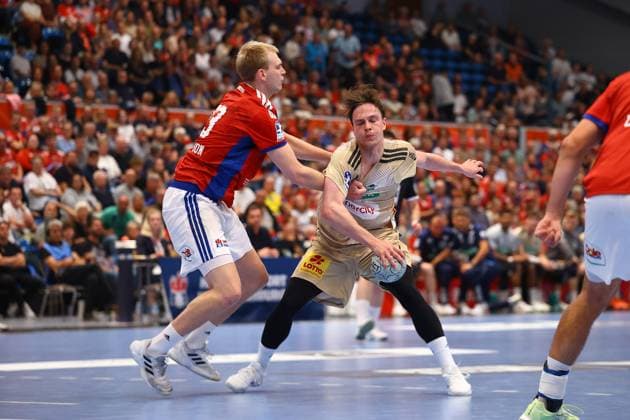23 Einar Olafsson Handball Sport Verein Hamburg , 7 Leif Tissier TSV Hannover Burgdorf Handball I Men I Bundesliga Daikin HBL I Season 2025 2026 I 2 Matchday I HSV Hamburg TSV Hannover Burgdorf I 03 09 2025 I Sporthalle Hamburg