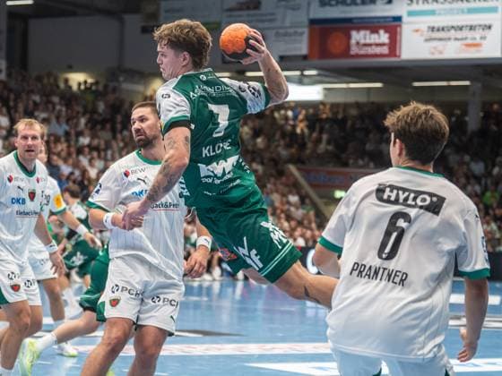 Victor Kloeve Frisch Auf Goeppingen, 07 jumps into the circle with speed, Frisch Auf Goeppingen vs Fuechse Berlin, Handball, 1 Bundesliga, Men, Season 2025 2026, 03 09 2025, Frisch Auf Goeppingen vs Fuechse Berlin, Handball, 1 Bundesliga, Men, Season 2025 2026, 03 09 2025 Goeppingen Copyright: xEibner-Pressefoto MichaelxSchmidx EP_MST