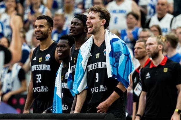 FIBA EuroBasket 2025 Finland Germany 03 09 2025 The German bench laughing Johannes Thiemann Germany, 32 , Dennis Schröder Germany, 17 , Isaac Bonga Germany, 0 , Franz Wagner Germany, 9 FIBA EuroBasket 2025 Finland Germany, Tampere, Nokia Arena on 03 09 2025 Copyright: xBEAUTIFULxSPORTS Wunderlx