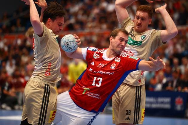 Handball I Men I Season 2025 2026 I Bundesliga I 2 Matchday I HSV Hamburg TSV Hannover Burgdorf I 03 09 2025 Niklas Weller 13, HSV Hamburg Hamburg Alsterdorfer Sporthalle Hamburg Germany Copyright: xLobeca RalfxHomburgx