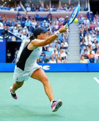 Iga Swiatek in quarter final action 2025 US Open, Day Eleven, USTA Billie Jean King National Tennis Center, New York, USA - 03 Sept 2025New York USTA Billie Jean King National T New York (NY) United States of America  Copyright: xJavierxGarcia Shutterstockx 15458346be
