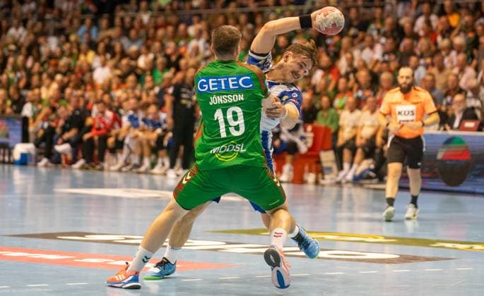 3 9 2025, Handball, Men, HBL, 1 VBL, 1 Handball Bundesliga, Season 2025 26, 2 Matchday, SC Magdeburg ThSV Eisenach, Elvar Örn Jonsson SC Magdeburg, left against Felix Aellen ThSV Eisenach, right Magdeburg GETEC Arena Sachsen Anhalt Germany