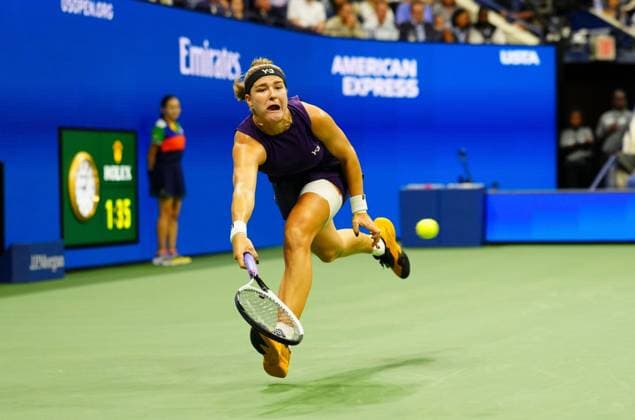 Karolina Muchova in quarter final action 2025 US Open, Day Eleven, USTA Billie Jean King National Tennis Center, New York, USA - 03 Sept 2025New York USTA Billie Jean King National T New York (NY) United States of America  Copyright: xJavierxGarcia Shutterstockx 15458346dd