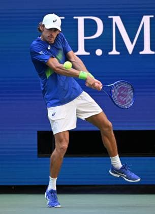 FLUSHING NY- SEPTEMBER 03: Alex de Minaur Vs Felix Auger-Aliassime during the Quarterfinals On Arthur Ashe Stadium at the USTA Billie Jean King National Tennis Center on September 3, 2025 in Flushing Queens. Copyright: xmpi04x xMediaPunchx Copyright: xIMAGO MediaPunchx