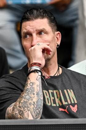 Goeppingen, Germany, 03 09 25 Sportvorstand Stefan Kretzschmar Füchse Berlin gestures during the Daikin Handball Bundesliga match between FRISCH AUF Goeppingen vs Füchse Berlin at EWS Arena on September 03 2025 in Goeppingen, Germany Photo by Harry Langer DeFodi Images Goeppingen, Germany, 03 09 25 Sportvorstand Stefan Kretzschmar Füchse Berlin gestures during the Daikin Handball Bundesliga match between FRISCH AUF Goeppingen vs Füchse Berlin at EWS Arena on September 3, 2025 in Goeppingen, Germany Photo by Harry Langer DeFodi Images Photo by Harry Langer DeFodi Images