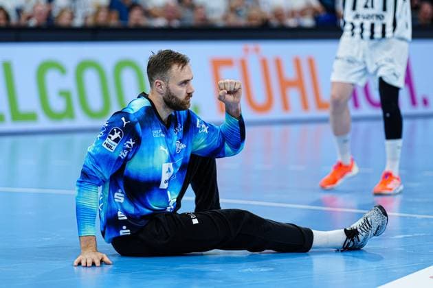 Cheering after Andreas Wolffs save THW Kiel, 33 GER, THW Kiel vs HSG Wetzlar, Handball, 1 Bundesliga, Matchday 2, Season 2025 2026, 03 09 2025 GER, THW Kiel vs HSG Wetzlar, Handball, 1 Bundesliga, Matchday 2, Season 2025 2026, 03 09 2025 Kiel Copyright: xEibner-Pressefoto MarcelxvonxFehrnx EP_MFN