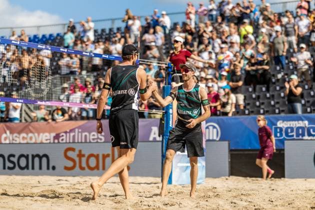 Beach volleyball I German Championships 2025 I Timmendorfer Strand I Day 1 I 04 09 2025 Nils Ehlers ETV Hamburg and Clemens Wickler ETV Hamburg celebrate after their victory Timmendorfer Strand Schleswig Holstein Germany Copyright: xLobeca JasperxLorenzx