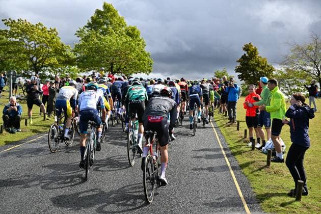 2025 Lloyds Tour of Britain Picture by Bruce Rollinson SWpix.com - 04 06 2025 - Cycling - 2025 Lloyds Tour of Britain - Stage 3: Milton Keynes to Ampthill - The peloton Copyright: x xSWpix.comx(t axPhotographyxHubxLtd)xBrucexRollinson SWpix.comx SWP-3069-2351