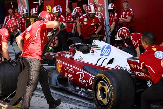 F1 - ITALIAN GRAND PRIX 2025 Scuderia Ferrari SF-25, special livery tyres, pneus, tyre, pneu, during the 2025 Formula 1 Pirelli Grand Premio d™Italia, 2025 Italian Grand Prix, 16th round of the 2025 FIA Formula One World Championship, WM, Weltmeisterschaft from September 5 to 7, 2025 on the Autodromo Nazionale Monza, in Monza, Italy - MonzaItaly Copyright: xXavixBonillax