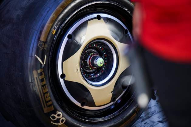 F1 - ITALIAN GRAND PRIX 2025 Scuderia Ferrari SF-25, special livery tyres, pneus, tyre, pneu, pirelli during the 2025 Formula 1 Pirelli Grand Premio d™Italia, 2025 Italian Grand Prix, 16th round of the 2025 FIA Formula One World Championship, WM, Weltmeisterschaft from September 5 to 7, 2025 on the Autodromo Nazionale Monza, in Monza, Italy - MonzaItaly Copyright: xXavixBonillax