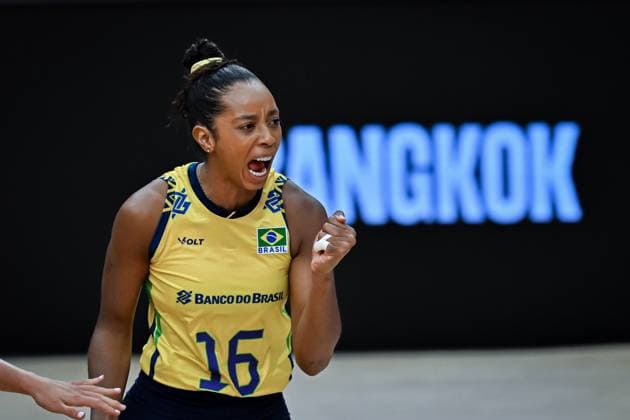 Brazil v France - FIVB Women’s World Volleyball Championship BANGKOK, THAILAND - SEPTEMBER 4: Kisy Nascimento (16) of Brazil celebrates after a point during FIVB Women’s World Volleyball Championship quarter final match between Brazil and France at Huamark Indoor Stadium in Bangkok, Thailand, on September 4, 2025. Mustafa Hatipoglu Anadolu Bangkok Thailand. Editorial use only. Please get in touch for any other usage.  Copyright: x2025xAnadoluxMustafaxHatipoglux