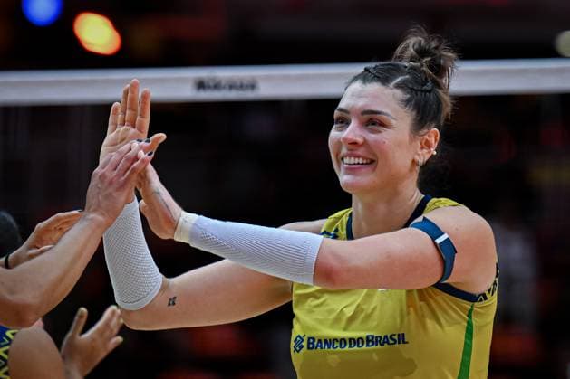 Brazil v France - FIVB Women’s World Volleyball Championship BANGKOK, THAILAND - SEPTEMBER 4: Rosamaria Montibeller (7) of Brazil celebrates the victory of her team after the FIVB Women’s World Volleyball Championship quarter final match between Brazil and France at Huamark Indoor Stadium in Bangkok, Thailand, on September 4, 2025. Mustafa Hatipoglu Anadolu Banghok Thailand. Editorial use only. Please get in touch for any other usage.  Copyright: x2025xAnadoluxMustafaxHatipoglux