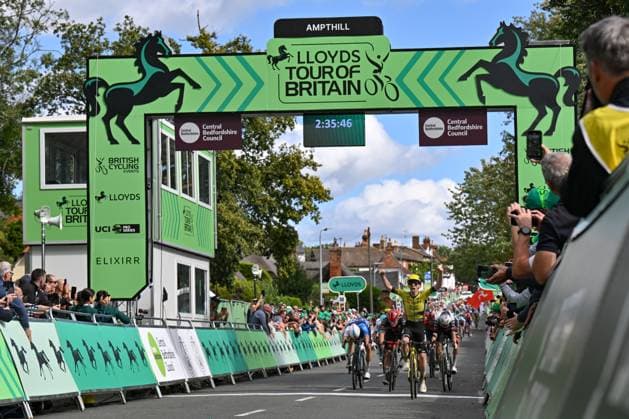 2025 Lloyds Tour of Britain Picture by Bruce Rollinson SWpix.com - 04 06 2025 - Cycling - 2025 Lloyds Tour of Britain - Stage 3: Milton Keynes to Ampthill - Matthew Brennan (Team Visma Lease a Bike) wins stage 3 Copyright: x xSWpix.comx(t axPhotographyxHubxLtd)xBrucexRollinson SWpix.comx SWP-3069-2373