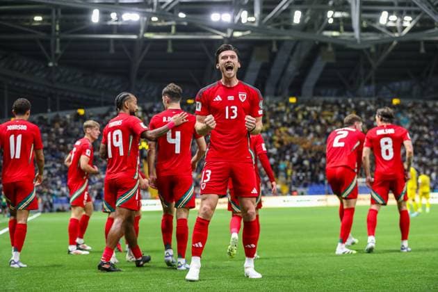 Football - FIFA World Cup, WM, Weltmeisterschaft, Fussball 2026 Qualifying - Group J - Kazakhstan v Wales ASTANA, KAZAKHSTAN - Thursday, September 4, 2025: Wales Kieffer Moore celebrates after scoring the first goal during the FIFA World Cup 2026 Qualifying Group J match between Kazakhstan and Wales at the Astana Arena. (Photo by Nikita Bassov Propaganda) ASTANA Astana Arena AKMOLA REGION REPUBLIC OF KAZAKHSTAN  Copyright: xDavidxRawcliffex P2025-09-04-Kazakhstan_Wales-45