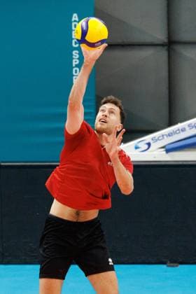 Volleyball, Frauen, WM, Nationalteam Belgien, Training Belgium s Seppe Van Hoyweghen pictured in action during the media day of the Red Dragons, Belgian national men s volleyball team, ahead of the World Championship, WM, Weltmeisterschaft in Roeselare, on Thursday 04 September 2025. The FIVB 2025 Volleyball World Championship take place from 12 to 28 September in the Philippines. KURTxDESPLENTER  x133286495x