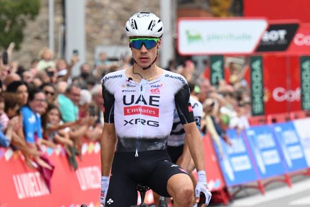 04-09-2025 Vuelta A Espana; Tappa 12 Laredo - Los Corrales De Buelna; 2025, Uae Team Emirates - Xrg; Ayuso Pesquera, Juan; Los Corrales De Buelna; 