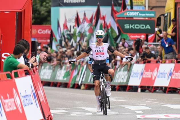 04-09-2025 Vuelta A Espana; Tappa 12 Laredo - Los Corrales De Buelna; 2025, Uae Team Emirates - Xrg; Ayuso Pesquera, Juan; Los Corrales De Buelna; 