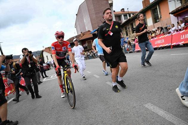 04-09-2025 Vuelta A Espana; Tappa 12 Laredo - Los Corrales De Buelna; 2025, Visma - Lease A Bike; Vingegaard, Jonas; Los Corrales De Buelna; 