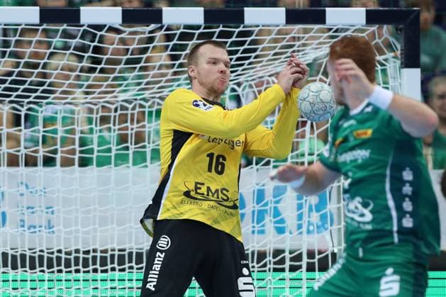 04 09 2025, xtgx, Handball, Daikin HBL, SC DHfK Leipzig TBV Lemgo Lippe v l Tomas Mrkva Leipzig, 16 Parade, holds the ball, catches the ball, parries Leipzig