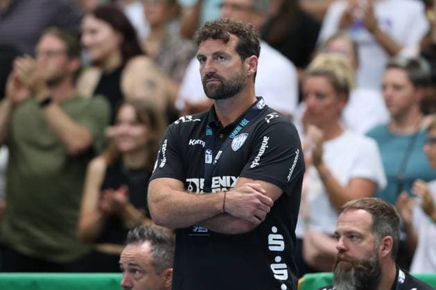 04 09 2025, xtgx, Handball, Daikin HBL, SC DHfK Leipzig TBV Lemgo Lippe v l Florian Kehrmann Lemgo, Coach Leipzig