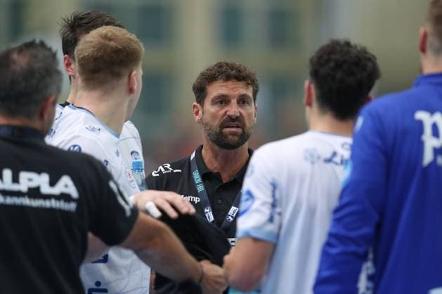 04 09 2025, xtgx, Handball, Daikin HBL, SC DHfK Leipzig TBV Lemgo Lippe v l Florian Kehrmann Lemgo, Coach Leipzig