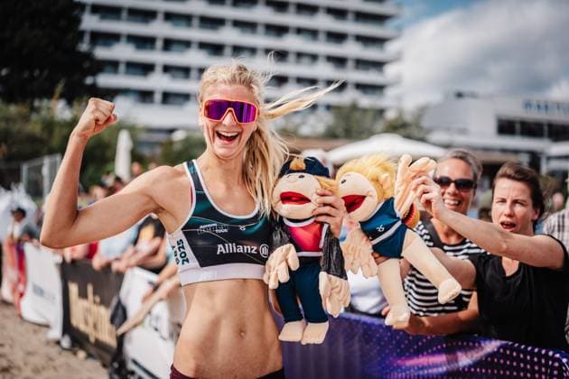 Beach Volleyball Women German Championships 2025 Timmendorfer Strand 04 09 2025 Nele Barber with dolls Timmendorfer Strand Ahmann Hager Arena Schleswig Holstein Germany