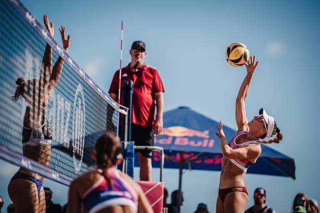Beach Volleyball Women German Championships 2025 Timmendorfer Strand 04 09 2025 Maja Rosko attacking Timmendorfer Strand Ahmann Hager Arena Schleswig Holstein Germany