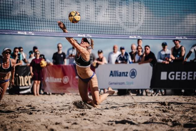 Beach Volleyball Womens German Championships 2025 Timmendorfer Strand 04 09 2025 Marie Schieder plays the ball Timmendorfer Strand Ahmann Hager Arena Schleswig Holstein Germany
