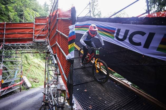 2025 UCI Mountain Bike World Championships Picture by Ed Sykes SWpix.com - 05 09 2025 - Cycling - 2025 UCI Mountain Bike World Championships - Downhill - ChampÃ ry, Valais, Switzerland - Men Junior Downhill - Qualification - Riko Mäeuibo (Estonia) Copyright: x xSWpix.comx(t axPhotographyxHubxLtd)xEdxSykes SWpix.comx SWP-3030-1688