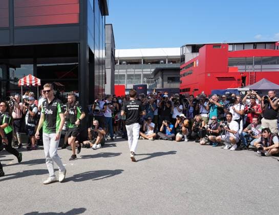 FORMULA 1 PIRELLI GRAN PREMIO D™ITALIA 2025 05 09 2025, Autodromo Nazionale Monza, Monza, FORMULA 1 PIRELLI GRAN PREMIO D™ITALIA 2025 , pictured Nico Hülkenberg DEU , Stake F1 Team Kick Sauber, George Russell GBR , Mercedes AMG Petronas Formula One Team nordphotoxGmbHx xBratic nph00250